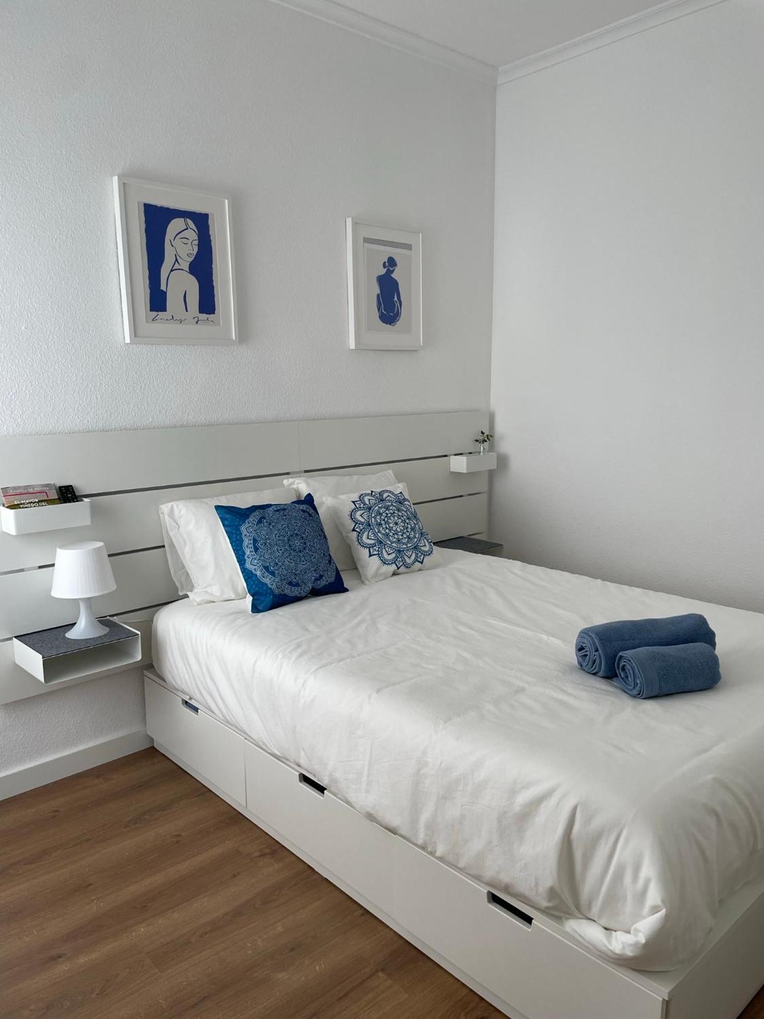 Apartamento Blanco Y Anil Plaza Valdepeñas Exterior foto