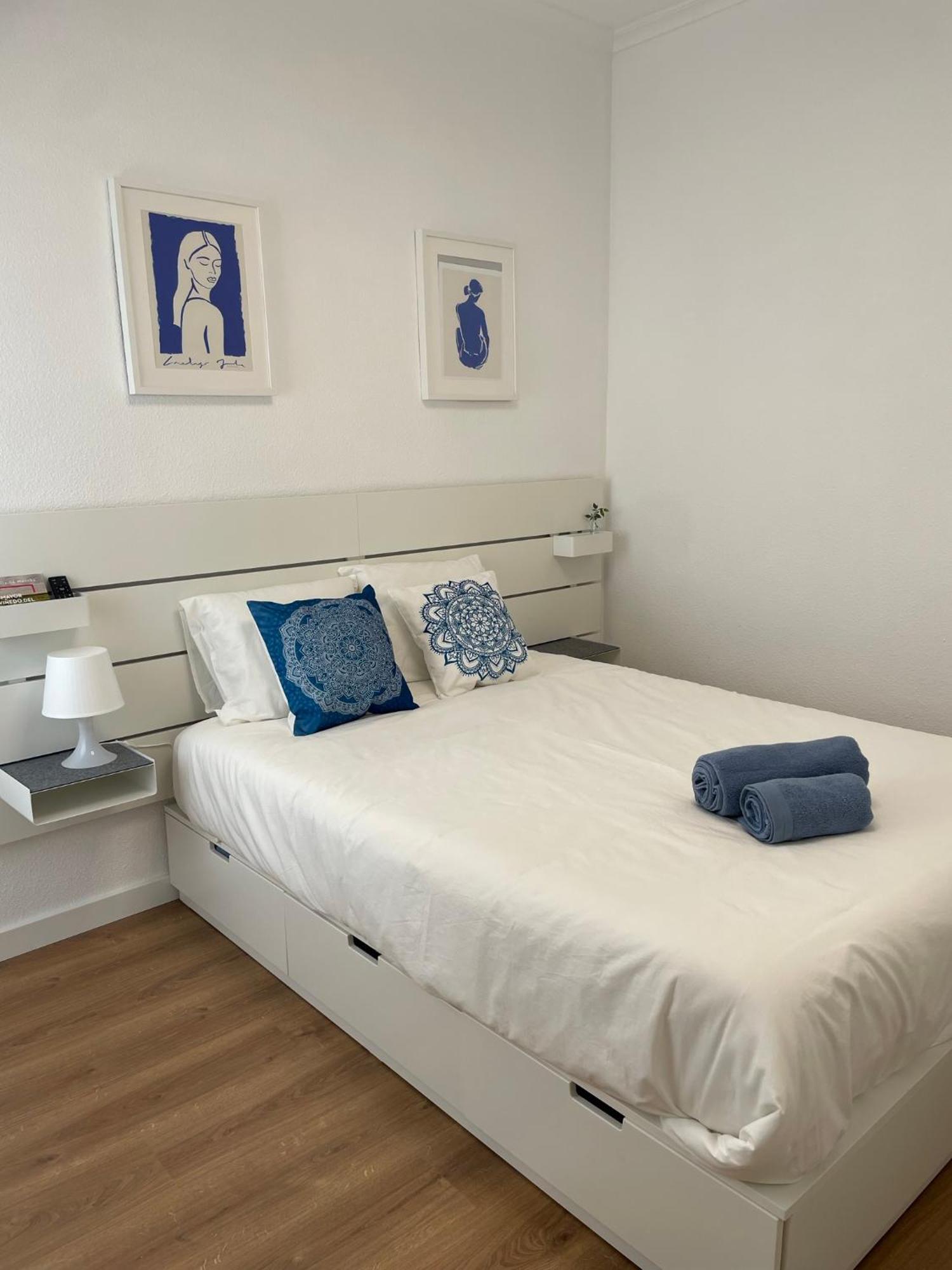 Apartamento Blanco Y Anil Plaza Valdepeñas Exterior foto